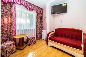 Изображение Изображение: Трёхместный номер с удобствами #1 #2