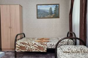 Изображение Изображение: Трехместный с удобствами без балкона #1 #4