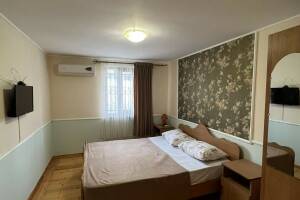 Изображение Изображение: 2-х местный номер эконом класса с окном #1 #4