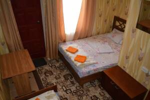 Изображение Изображение: 2-х местный номер с удобствами 2 корпуса #1 #5