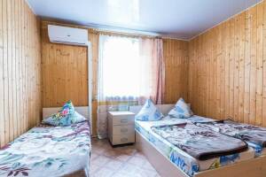 Изображение Изображение: Трехместный номер с удобствами (цена за номер) #1 #2