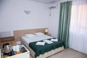 Изображение Изображение: 2-х местный номер, без балкона. Deluxe, к. № 3 #1 #16