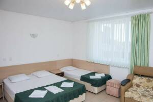 Изображение Изображение: 3-х местный номер, без балкона. Deluxe, к. № 3 #1 #14