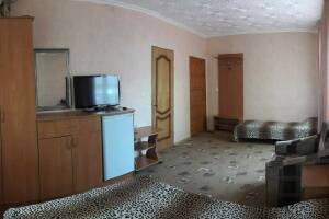 Изображение Изображение: 4-х местный номер со всеми удобствами #1 #3