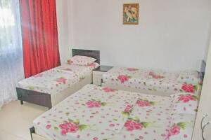 Изображение Изображение: Четырехместный номер с удобствами #1 #3