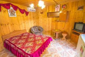 Изображение Изображение: Трехместный номер с удобствами #1 #2