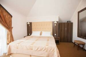 Изображение Изображение: Двухкомнатный номер с небольшим балконом 3 этаж #1 #12