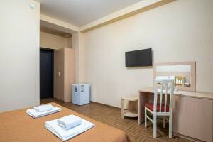 Изображение Изображение: Двухместный стандарт с балконом и видом на море #1 #2