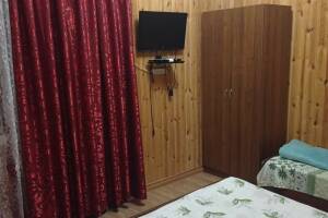 Изображение Изображение: Отдельно стоящий дом из 2 комнат 3мест. номера #1 #5