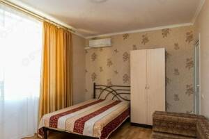 Изображение Изображение: Семейный двухкомнатный с удобствами и балконом #1 #14