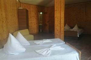 Изображение Изображение: 6-х местный номер с удобствами #1 #7