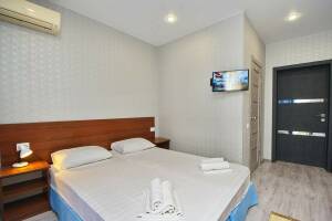 Изображение Изображение: Трехместный с балконом (2-й и 3-й этаж) #1 #5