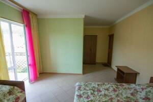 Изображение Изображение: Четырёхместный номер с удобствами #1 #5