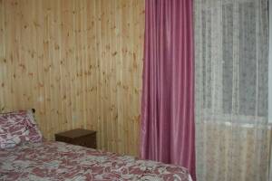 Изображение Изображение: Двухместный номер «Полулюкс» (Розовые розы) #1 #2