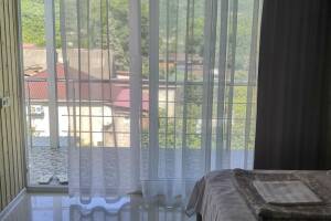 Изображение Изображение: Трехместный номер с удобствами розовый с бабочками #1 #7