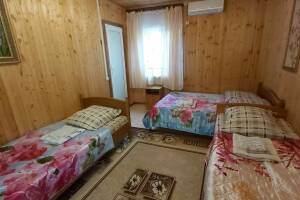 Изображение Изображение: 4-х местный номер с удобствами #13 #1 #5