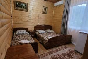 Изображение Изображение: 3-х местный номер с удобствами #5 #1 #3