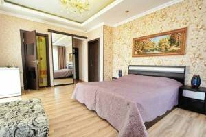 Изображение Изображение: Трёхместный «Стандарт» с балконом (3 этаж) #1 #3