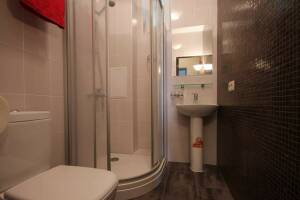 Изображение Изображение: С окнами на сосновый бор #1 #2