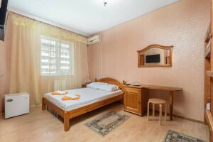 Изображение Изображение: 4-х местный номер с удобствами #1 #3