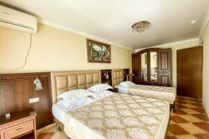 Изображение Изображение: 2-х комнатный 5 — местный номер «Люкс» (маленький) #1 #8