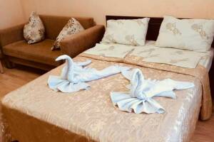 Изображение Изображение: Трехместный стандарт с балконом #1 #4