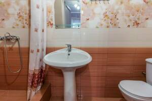 Изображение Изображение: Комната со всеми удобствами на 1 этаже на 2 чел #1 #2