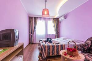 Изображение Изображение: 2-х местная комната с балконом и видом на море #1 #6