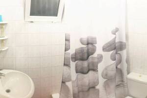 Изображение Изображение: Трехместный номер с удобствами без балкона #1 #4