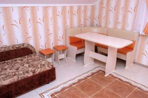 Изображение Изображение: Двухкомнатный номер с кухней и балконом #1 #9