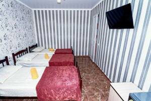 Изображение Изображение: Трёхместный три раздельные односпальные кровати #1 #5