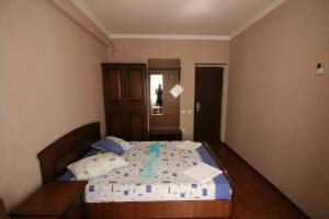 Изображение Изображение: 2-х местный +1 доп место (завтрак и ужин включены) #1 #2