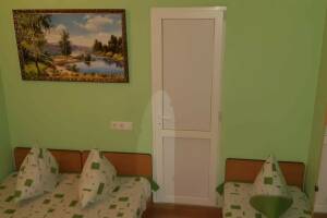 Изображение Изображение: Стандартный трехместный номер с балконом #1 #1