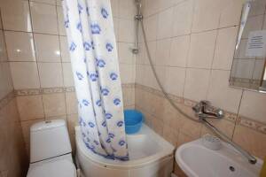 Изображение Изображение: 3хместный номер со всеми удобствами 3й этаж #1 #4