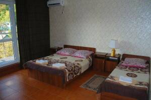 Изображение Изображение: «Люкс» 4-х местный с балконом (3 этаж) #1 #5