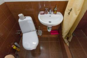 Изображение Изображение: Трехместный номер без балкона #1 #2