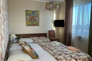 Изображение Изображение: № 7 Трехместный «Стандарт» улучшенный с балконом #1 #7