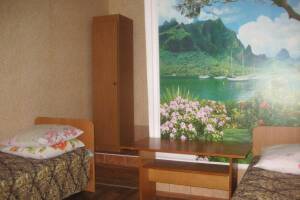 Изображение Изображение: Двухместный номер (первый этаж 2-й номер) #1 #2