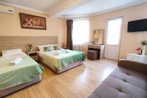 Изображение Изображение: Семейный номер с балконом для 4 гостей Ника #1 #4