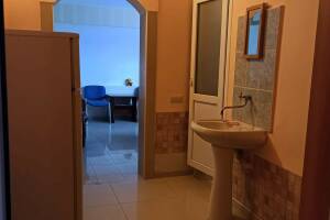 Изображение Изображение: Трехместная комната с удобствами и доп. местом #1 #2