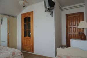 Изображение Изображение: Трехместный номер (удобства в номере) #1 #2