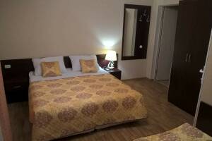 Изображение Изображение: 3-х местный номер «Люкс» (8), корпус Сабрина #1 #14