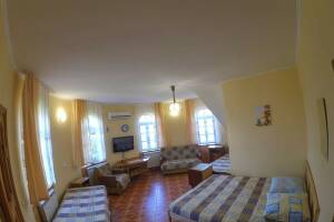 Изображение Изображение: 4х-5 местный «эконом» с удобствами на этаже #1 #10