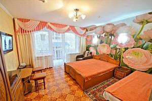 Изображение Изображение: Трехместная комната с балконом #1 #10