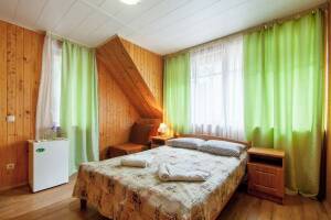 Изображение Изображение: Номер «комфорт +» в деревянном коттедже #1 #1