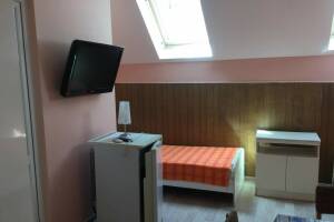 Изображение Изображение: 3 х местный номер удобствами в номере № 2 #1 #2