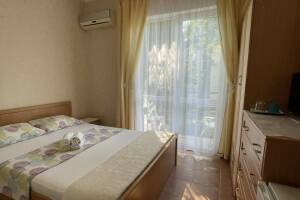 Изображение Изображение: № 4 Двухместный номер с удобствами и балконом #1 #6