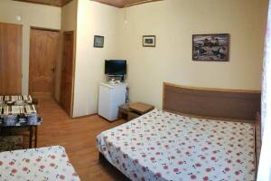 Изображение Изображение: Однокомнатный с общей душевой 3 чел.(2 этаж) #1 #2