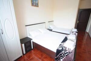 Изображение Изображение: Трехместный «Люкс» с балконом #1 #2