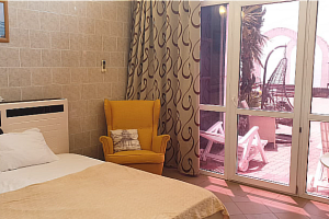 Изображение Изображение: Номер 7 с террасой и выходом к морю #1 #7